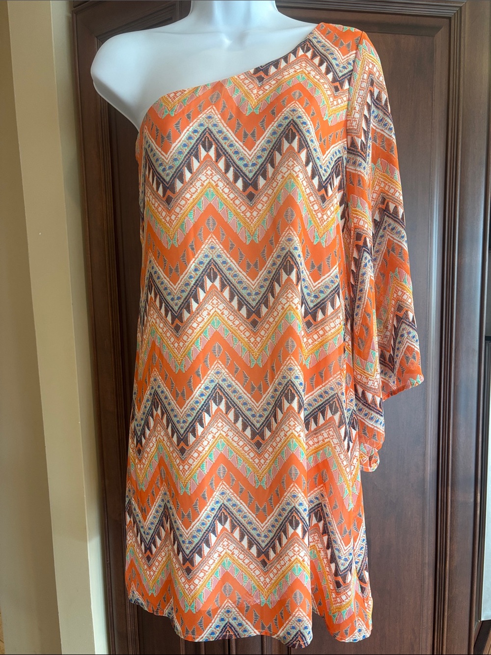Women’s One-Shoulder Orange Chevron Print Dress
